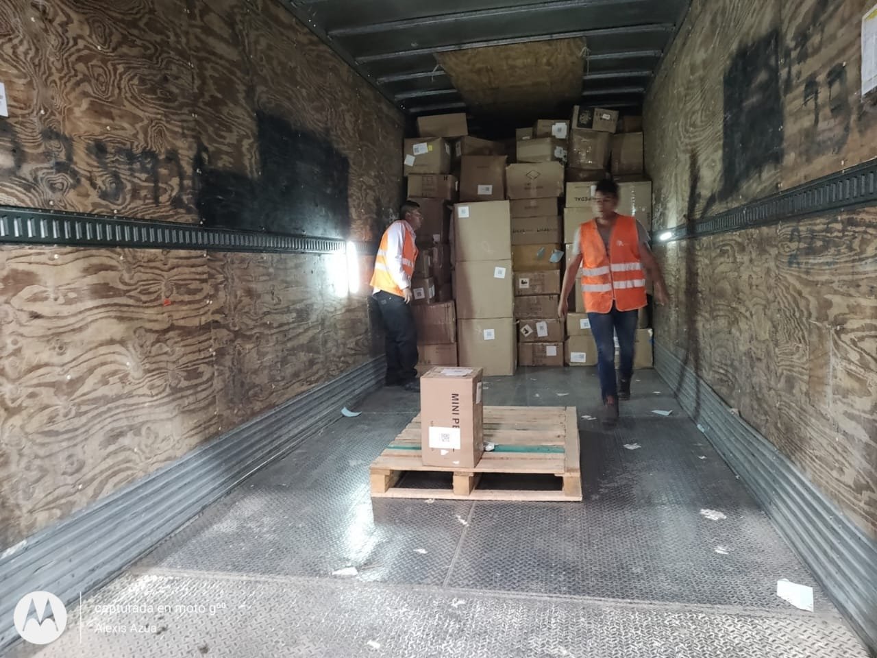 Operación de maniobras dentro de almacén